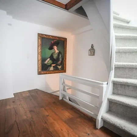 Rooftop Maisonette In Old Town *