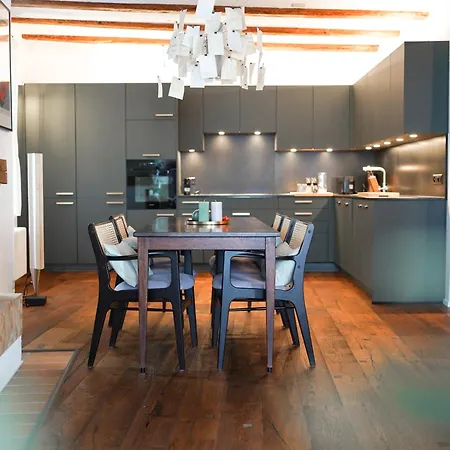 Rooftop Maisonette In Old Town
