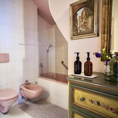 Rooftop Maisonette In Old Town *