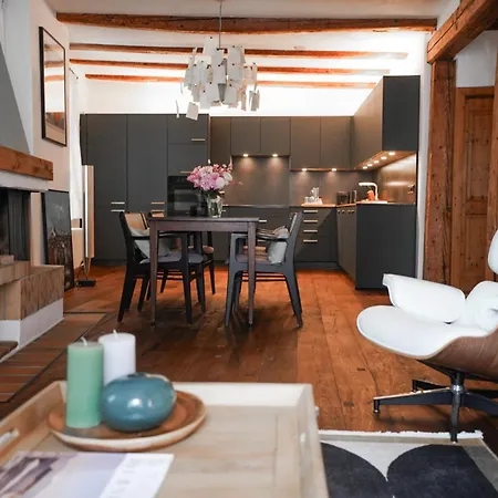 Rooftop Maisonette In Old Town Apartment