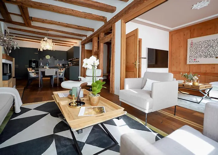 Rooftop Maisonette In Old Town Apartment Zurich